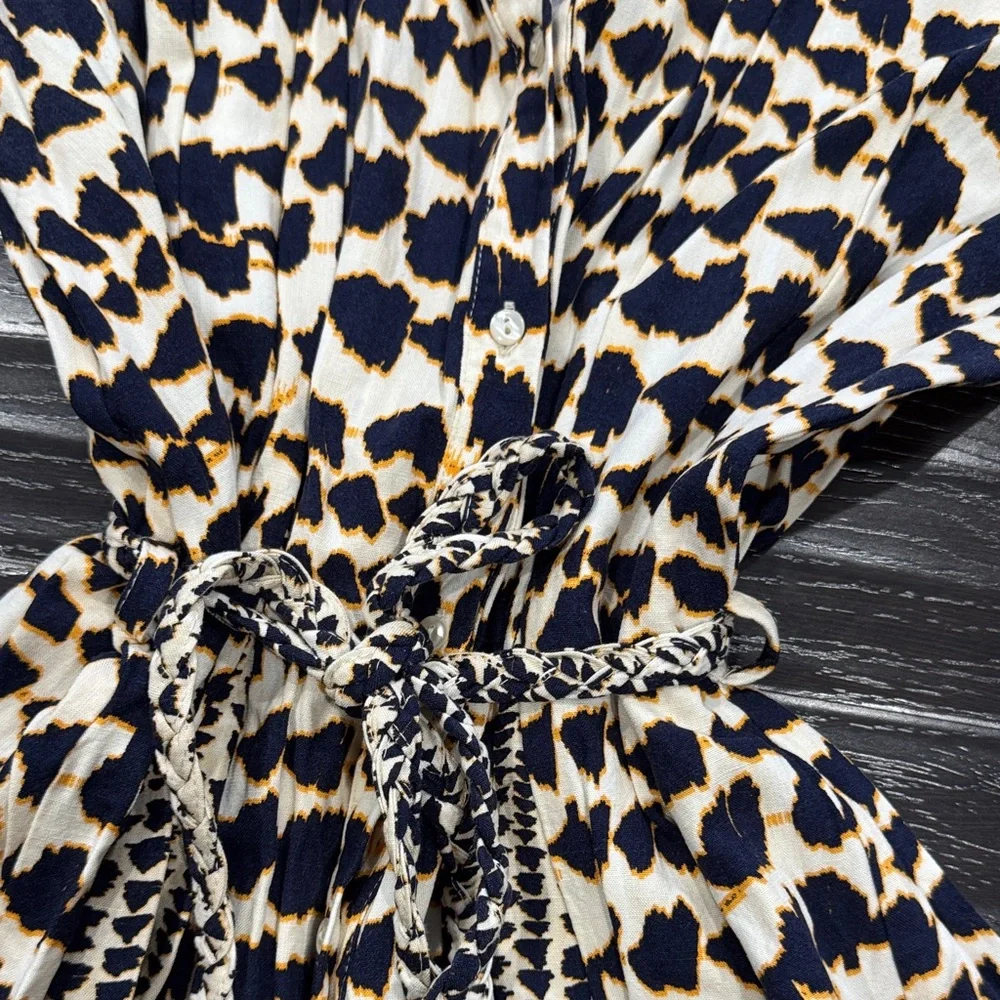 Stylish Black and Cream Patterned Women's Dress - Picture 3 of 3